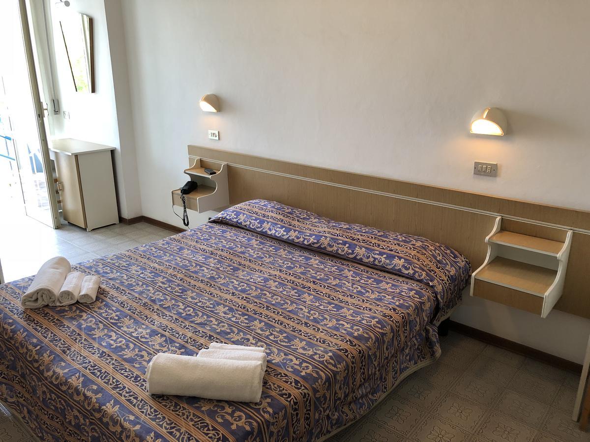 Hotel Alexander San Mauro Mare Exteriér fotografie